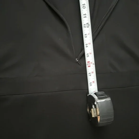 J Taylor - ADORABLE 🥰 Mixed Media Dress w/Faux Belt Buckle /Buttons- Size 4 - Picture 9 of 14